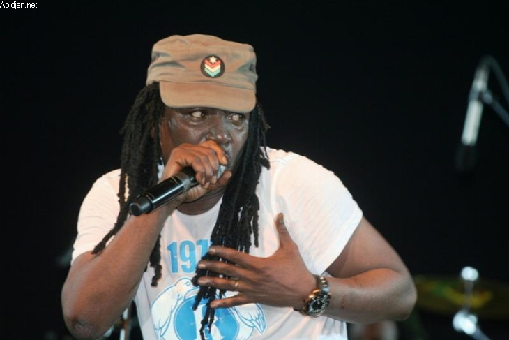 Côte d`Ivoire: pourquoi les intellectuels et les artistes se taisent